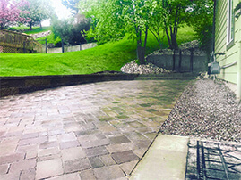 Paver Walkway With Retaining Wall